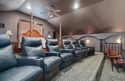 Ozark Mountain Retreat- Movie Theatre Dance Floor - Foto 2