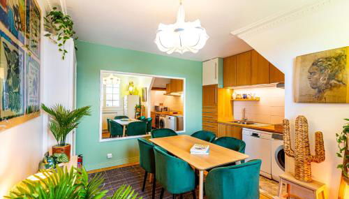 Art & Curiosity Cabinet Style Appartement with Paris view, Villa des Ammonites - Foto 1, minibar