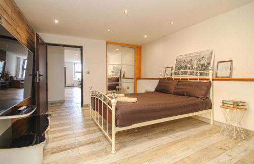 Lavish 2 bed sleeps 5 near Lanark - Photo 18