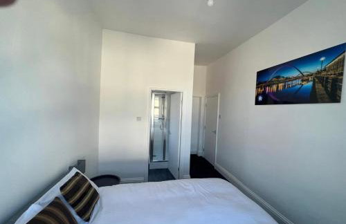 Spacious 2bedroom property by Star Suites - Photo 5