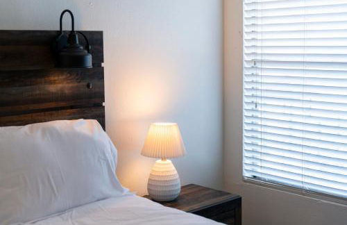 Comfortable 2BR - Pool Near Major Attractions - Foto 26