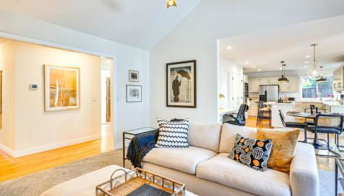 Near Shops and Cafes Beaverton Haven with Luxe Decor! - Foto 4