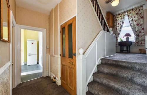 Traditional 3-Bed Property in Pontcanna with Parking - Foto 32