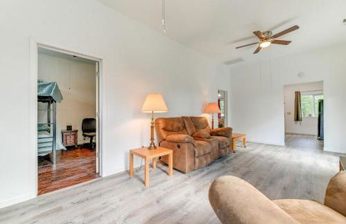 Charming Grants Pass Cottage with Patio and Gas Grill! - Foto 2