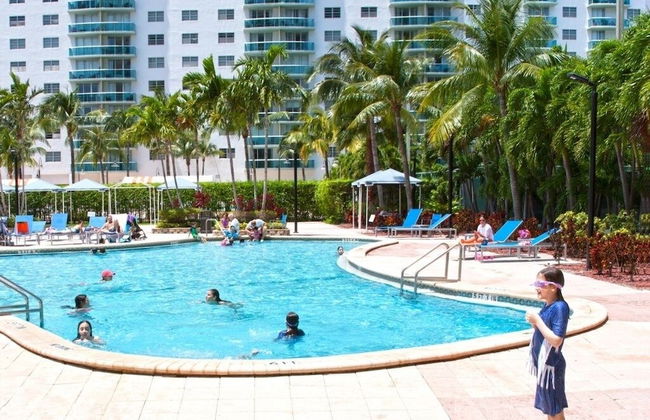 Beautiful Garden View Ocean Reserve 1 Br Condo 1 Bedroom Condo by RedAwning - Foto 1