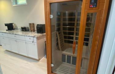 Cozy 2BR suite w Sauna - Foto 31