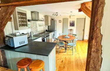 Orchard Stables 3 BDR 3BTH long stays parking - Photo 5