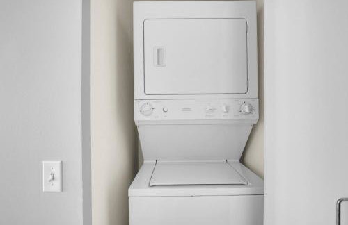 Loop 1BR w Pool Gym Lounge nr Riverwalk CHI-632 - Photo 14