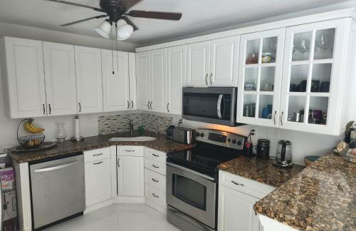 Lighthouse Guest Suites - Foto 24