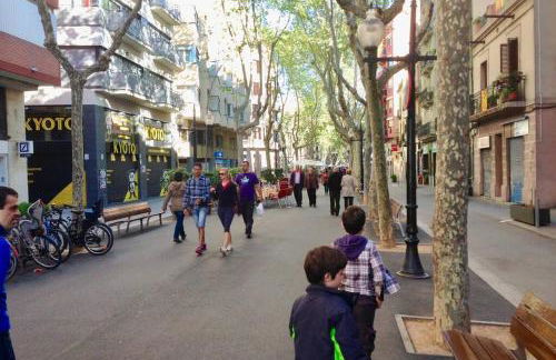 Sunny Apt Barcelona 22 - Foto 23