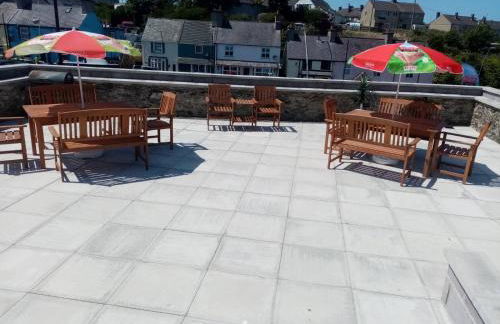 Anglesey home by the sea - Photo 22