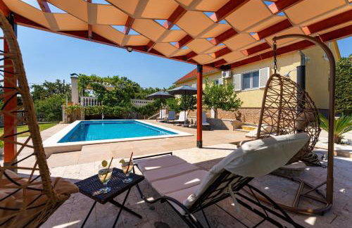 MY DALMATIA - Villa Sucic with private pool and mountain view - Foto 3