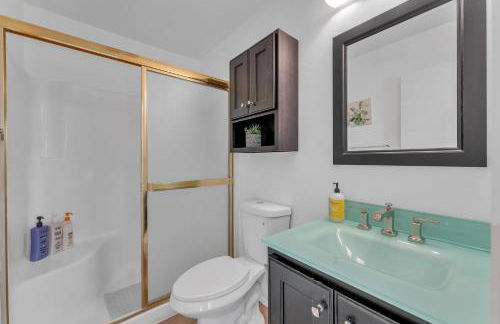 Hilltop Home Hot Tub BBQ Game Room Self Check-In - Foto 26