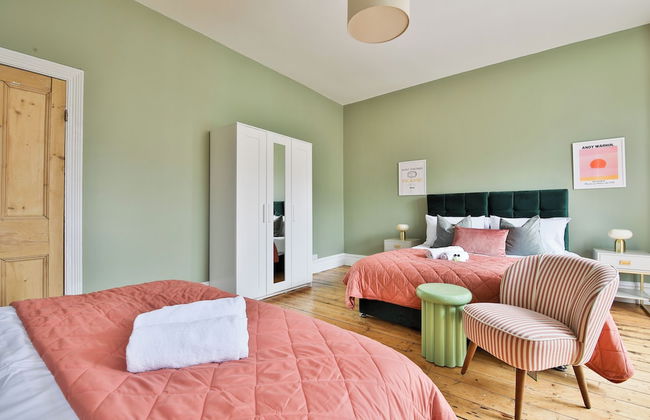 4 Bed House with Pool Table & Parking - Foto 14