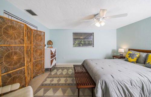 Siesta Sol Art Bungalow- 2 miles to Siesta Key! - Foto 30