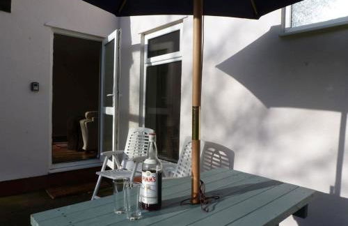 8 Manorcombe Bungalows - Photo 1