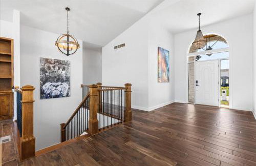 Lakefront Mansion!Close to SAC&Mahoney State Park! - Foto 14