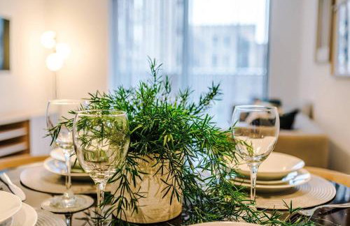 Modern 2BR Apartment w Secure Parking Salford - Foto 12