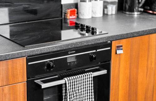 Mint drive 2 Beds With Secure Car Or Van Park w WiFi-Netflix No Deposit Required - Foto 34