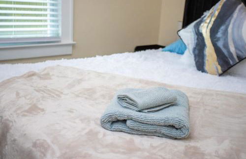 New 3 bedroom Home by, UofR, RIT, Strong, Airport - Photo 15