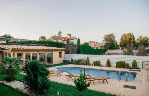 Estudio Moderno Piscina Barbacoa Parejas Amigos Gym Sauna - Foto 3