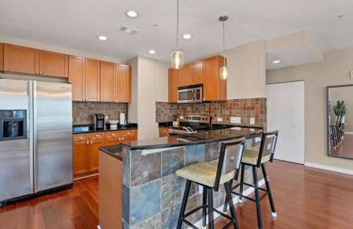 Beautiful Downtown Condo 1 Bed 1 Bath - Foto 14