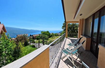 Villa Arianna Lake View Apartments with Pool - Foto 26