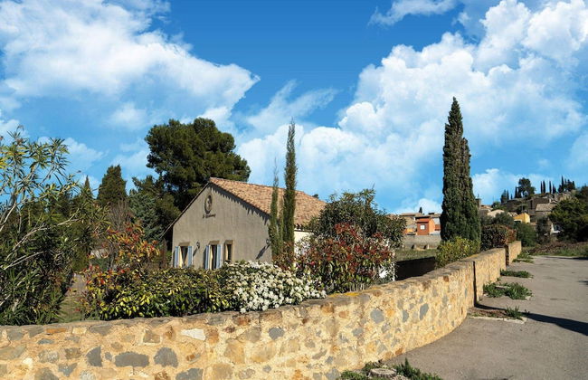 Villa in Montbrun With Pool and Mountain Views - Photo 28