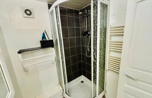 Le bienvenu - 90m2 4 chambres - Gites Montvaltin - Foto 12