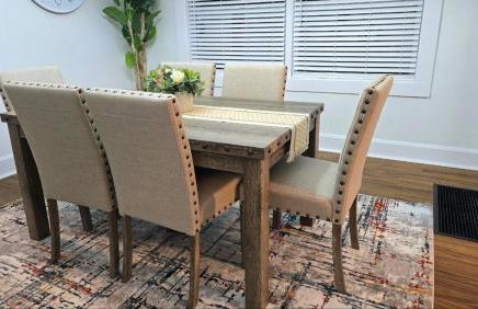 Luxury Short and Midterm Hyde Park Getaway - Photo 52