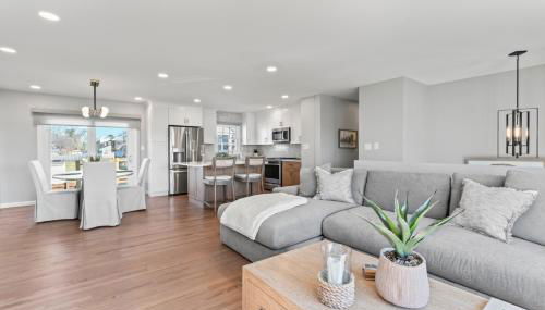 Neptune City 4BR | Private Pool + Sunset Views - Foto 3