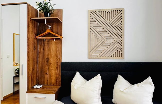 Comfy 4BR 10 Min Transport to Stadthalle - Photo 14