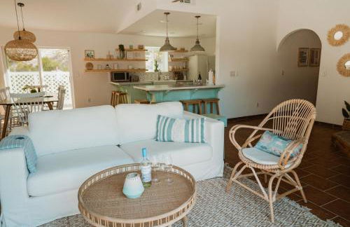 Boho chic oasis by Casa Oso with pool, spa and views - Foto 42