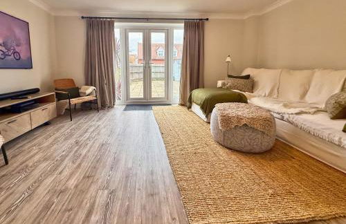 Newly Renovated Brightlingsea 3BDR Coastal Retreat - Foto 14