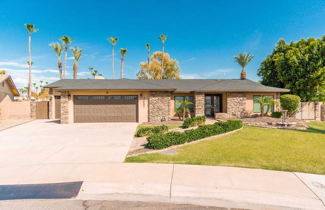 Sereno Ranch by Avantstay Sleeps 16! Outdoor Bar/kitchen, Pool, Fire Pit & Hot Tub! - Foto 20