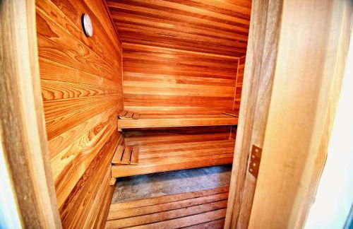 ❤️Charming Coastal/Country Home w/3 Acres & Sauna!❤️ - Foto 10