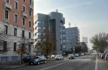 The Small White House In Milan - Foto 73