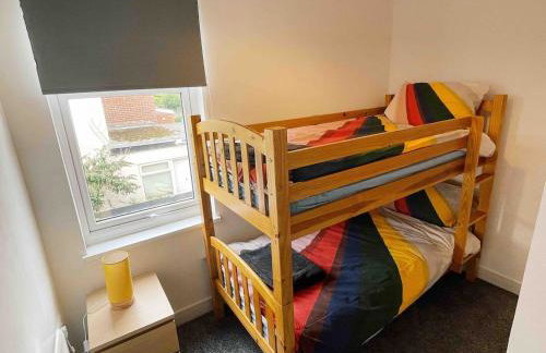 Modern, renovated 3 bed home near railway station - Foto 9