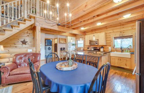 Modern Log Cabin with Rec Room, Steps to Lake! - Foto 8