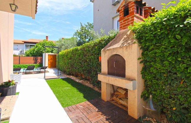 Apartment 843 - Photo 52