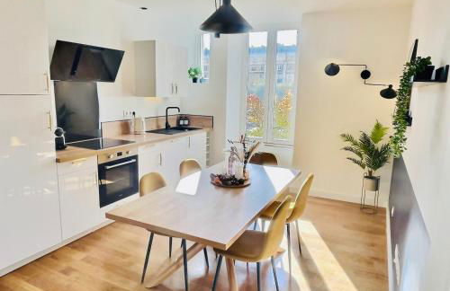 201 - Appartement confortable face à la Maison du Peuple - Foto 1