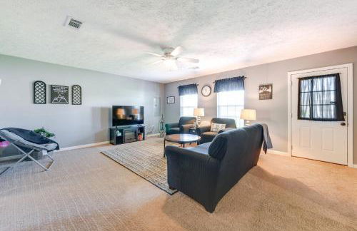 2 Mi to Douglas Lake, Boat Ramp White Pine Home! - Foto 3