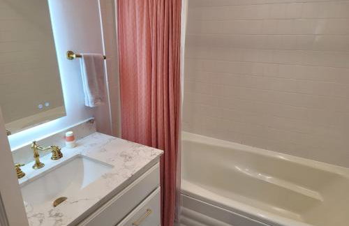 Large yard - Quiet area - 15 min to DC - Foto 26