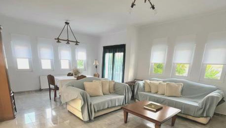 Grace and Harmony of Ancient Corinth - Foto 4