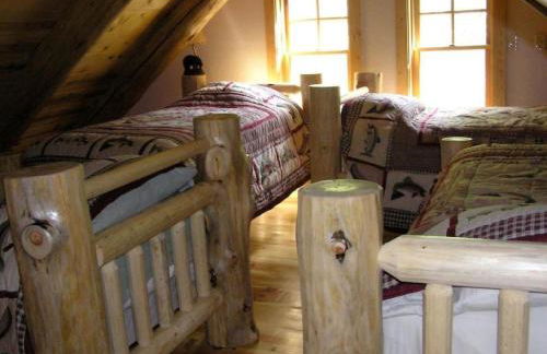 Stunning Log Cabin Rental with Breathtaking Views in Tygh Valley, Oregon - Foto 16