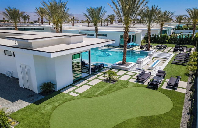 Sleeps 26 Pool, Hot Tub, Pickleball & Putting Green Bravo Villa #12 by Avantstay - Foto 26