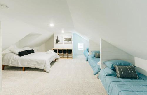 Newly Renovated Vintage Inspired Large 4 BR Home - Foto 28