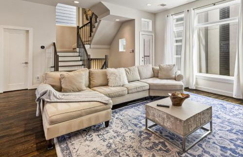 Rooftop EaDo Nr Downtown Yard BBQ Games WiFi - Foto 8