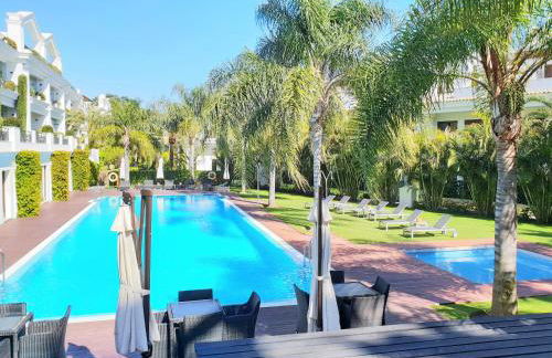 LUXURY APARTMENT FRONTAL TO THE SEA IN ESTEPONA DONCELLA BEACH - Photo 31