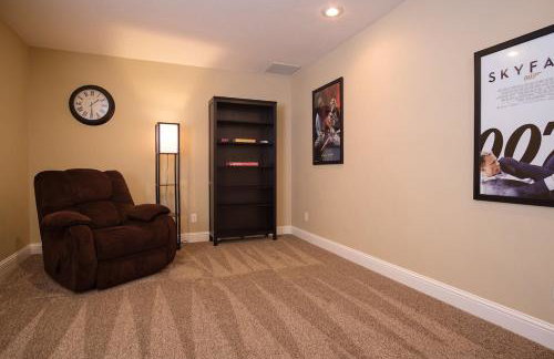 Modern Home with 3-Car Garage & Large Yard - Photo 3